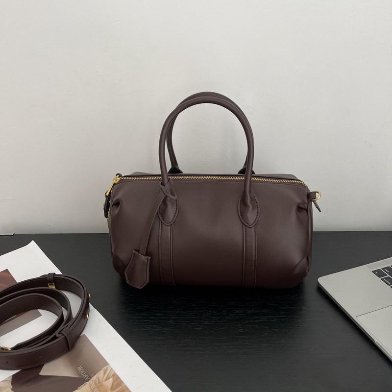 

2026 New Genuine Leather Women s Bag Used Pillow Boston Bowling Commuter Single Shoulder Handbag Cross Border 31x14x15CM