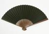 [Hasegawa] Kyoto-style fan, handcrafted by Kyoto artisans, with fan case and wooden presentation box (green)