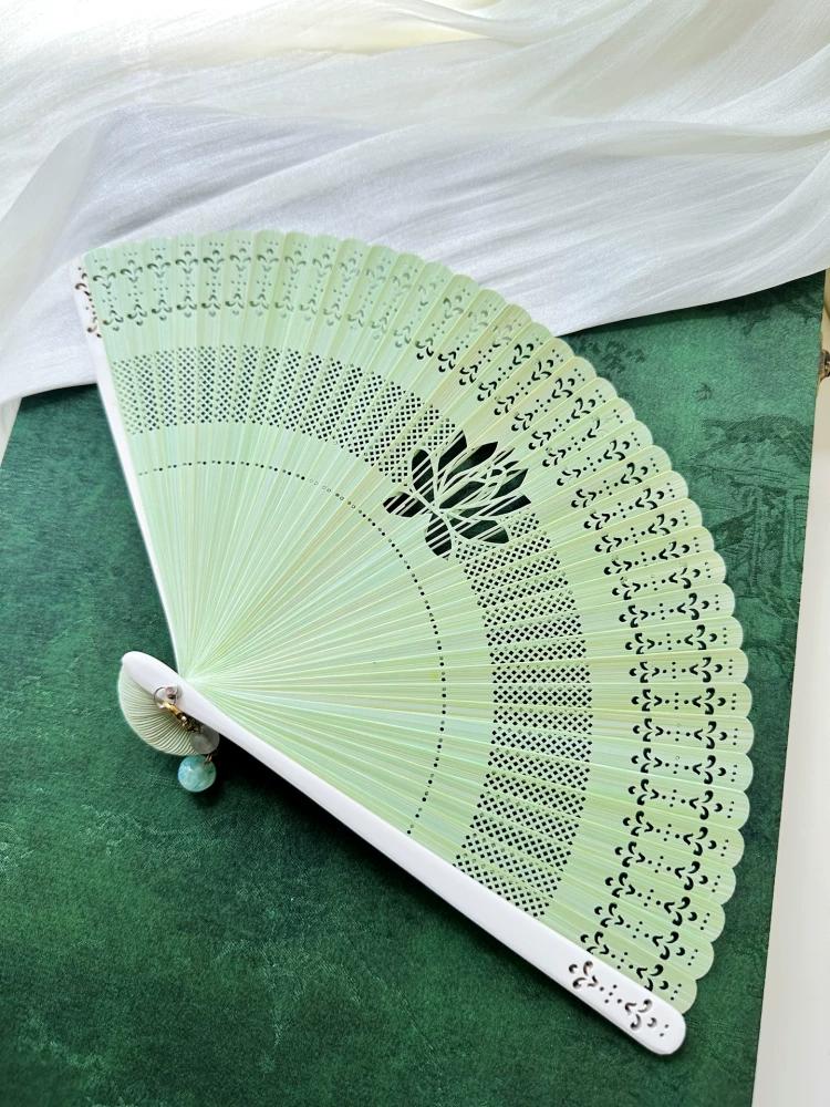 Women's Small Folding Fan, New Chinese Style, Portable Folding Full Bamboo Fan, Ancient Style, Suitable for Cheongsam, Hanfu, and Dance