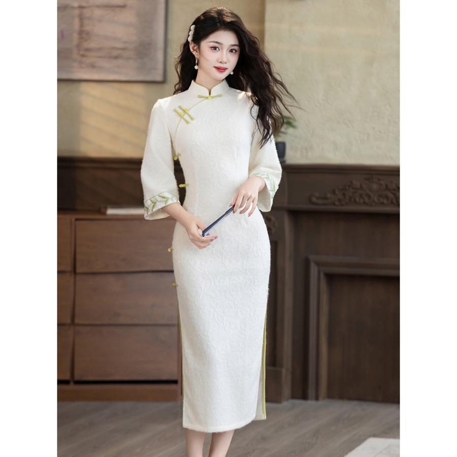 Retro New Chinese Style Temperament Cheongsam Young, Autumn and Winter New High-end Cheongsam Improved Dress 8177