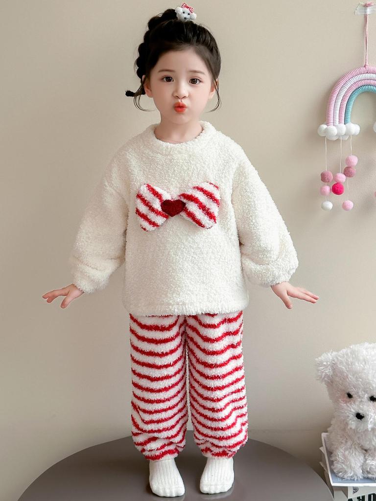 Dívčí flanelové pruhované pyžamo s mašlí - Hřejivé podzimní/zimní domácí oblečení pro miminka 2025