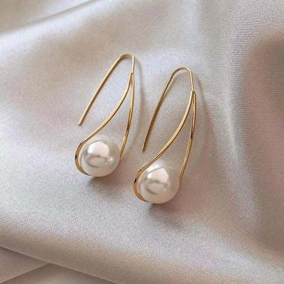 Delicate Geometric Water Drop Earrings CLE