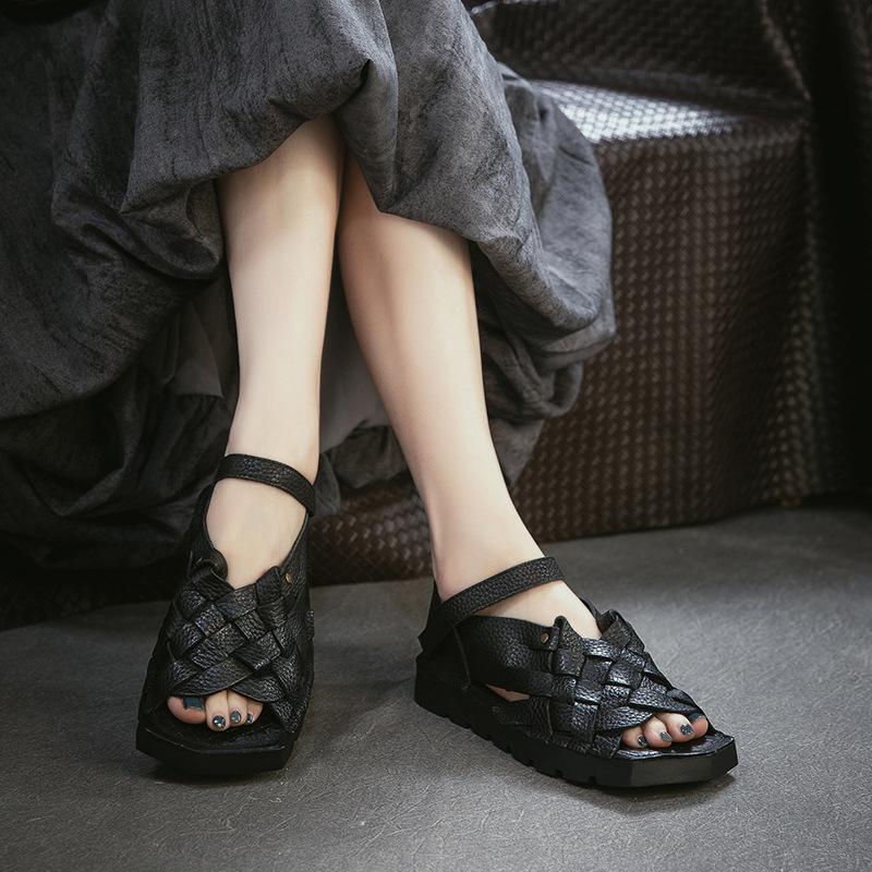 2026 Summer New Arrival Genuine Leather Women Roman Sandals Retro Woven Ankle Strap Breathable Open Toe Comfortable Flats