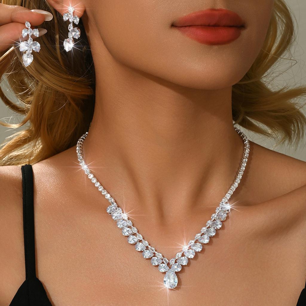 Trendy and Personalized Design, Oval Shaped Super Sparkling Naked Diamond, Elegant and Simple Necklace, Earrings, Bracelet, Ring