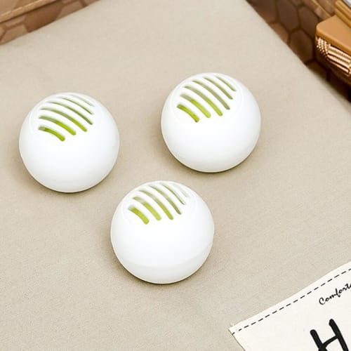 Yiooskl 6 Portable Shoe Deodorizer Balls, Compact Plastic Air Freshener Balls for Freshness On the Go