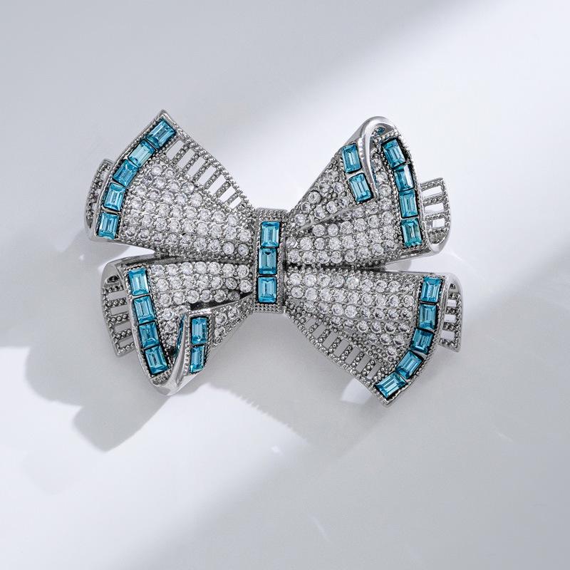 Bo Xin Yun Luxury Copper Zirconia Bow Brooch Gift