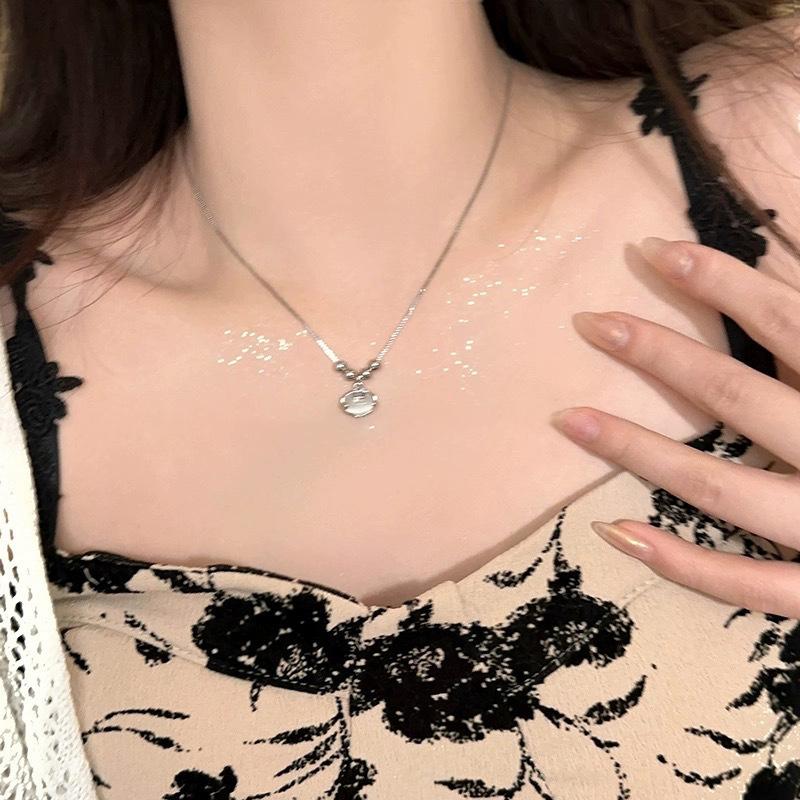 Opal Ruyi Lock Necklace Simple Light Luxury Niche Design Temperament Clavicle Chain New Simple Versatile Women s Chain