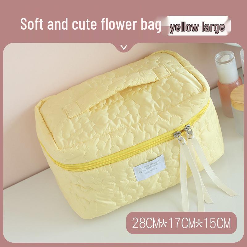 Kawaii Cloud Makeup Bag: Soft, Cute, Large-Capacity, Portable, 3D Storage for Dorms