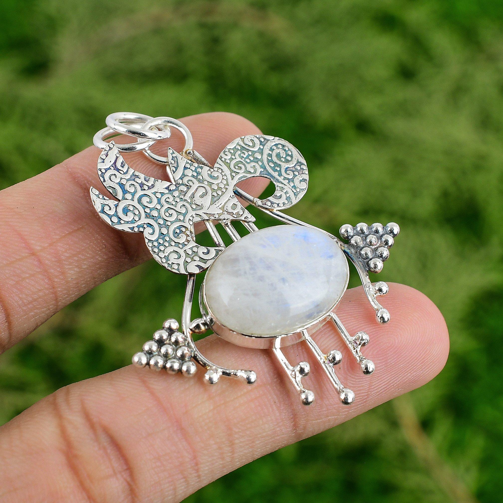 

Daughters Day Deal Oval Rainbow Moonstone Stone 925 Silver New Pendant Jewelry