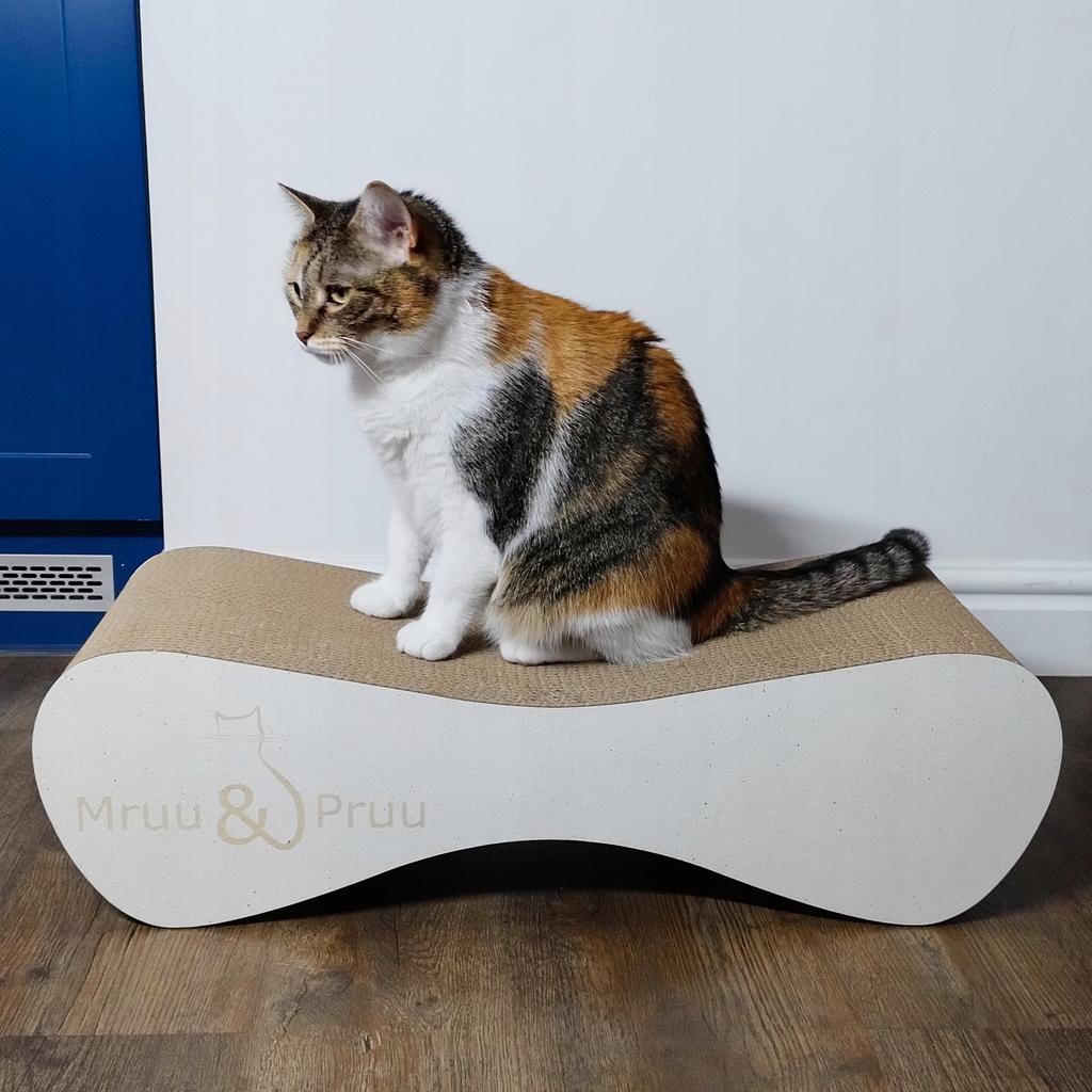 Mimi cat scratching post | white | 70x23x24 cm | MruuPruu
