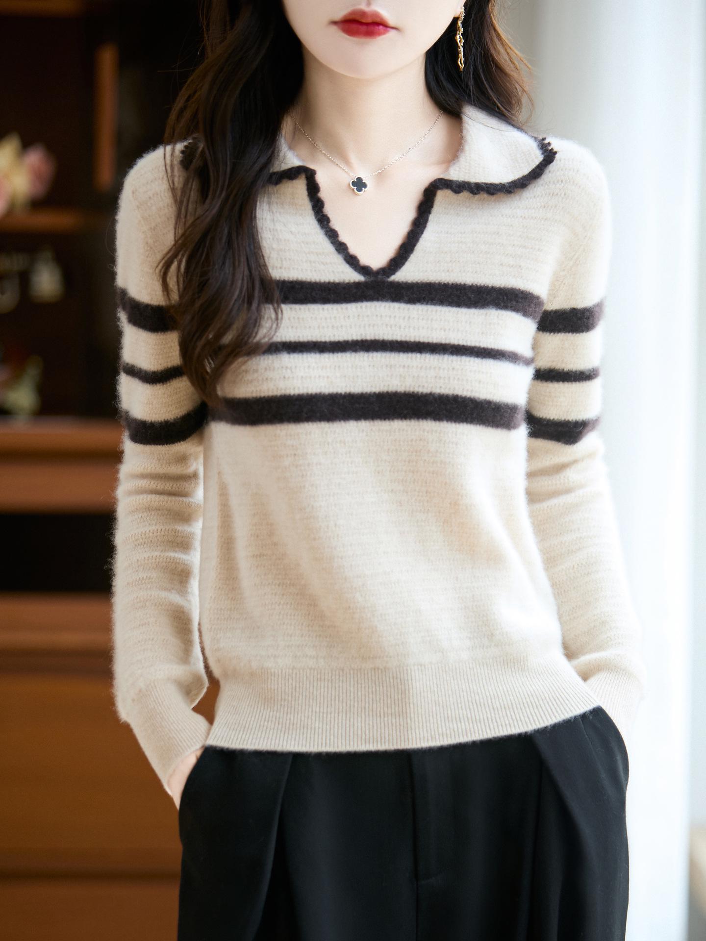 

Women s Stylish Wool Sweater with Semi-Open Collar - Comfortable, Versatile, Perfect for Layering and Commuting. Extra Large