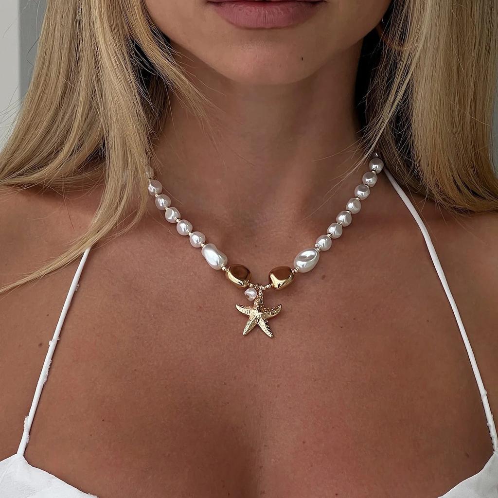 Exaggerated Metal Big Heart Pendant Necklace for Women Gothic Hip Hop Silver Color Beading Chain Necklace Y2K Jewelry Party Gift