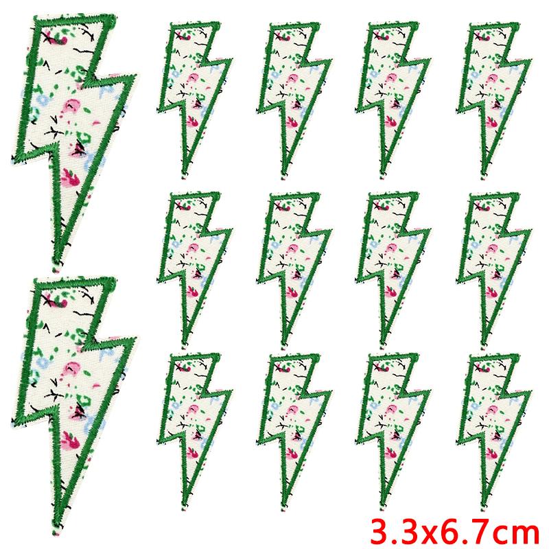 10 /26pcs Wholesale Fresh Letter Embroidery Patch Diy Floral Heart Bow Iron On Patches For Clothes Jackets Backpack Sew Stickers 