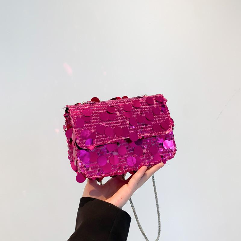 

Блестки модный корейская версия цепочка маленькая сумка женская 2025 лето для работы текстурная повседневная сумка на плечо кроссбоди маленькая квадратная сумка розы красного