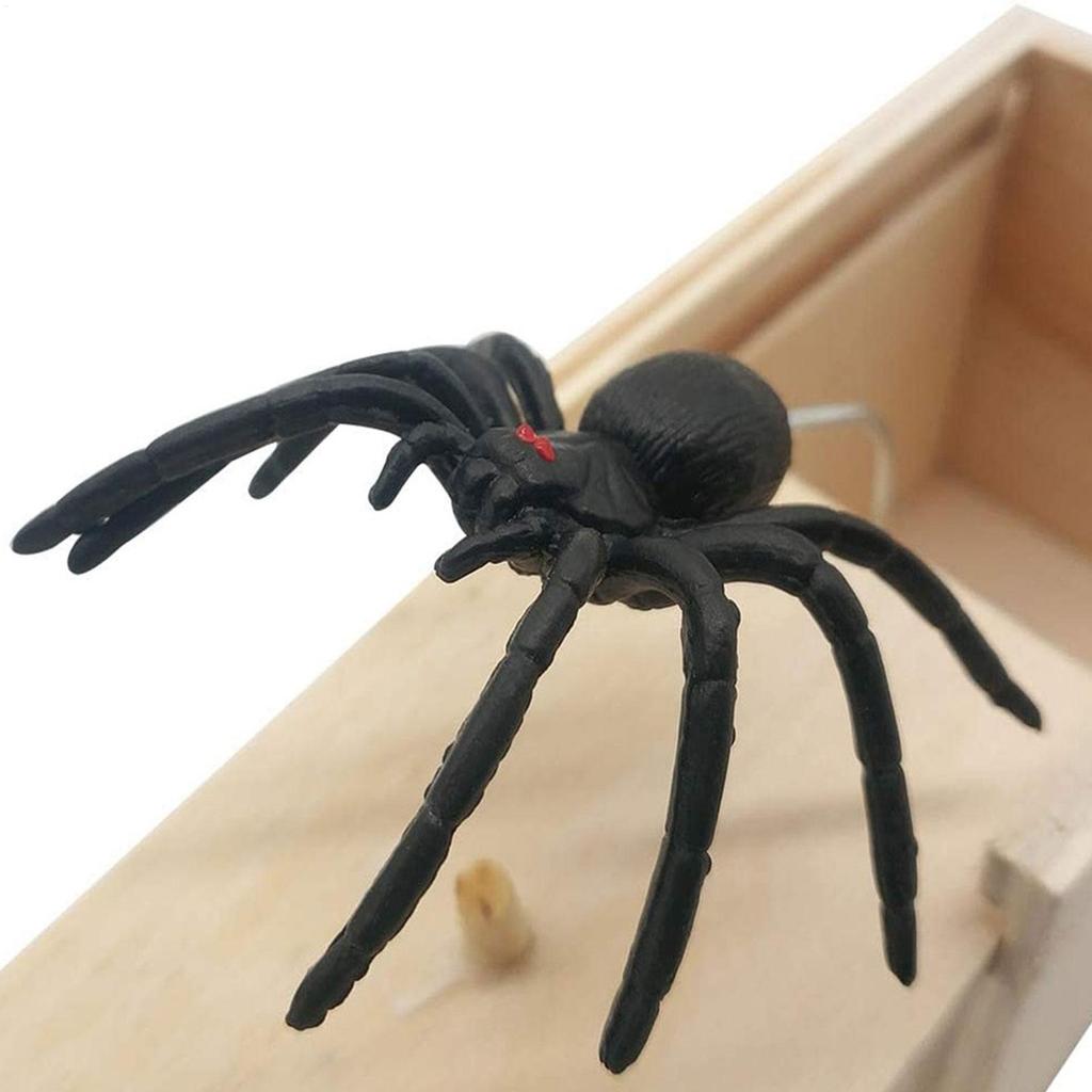new Surprise Creative Prank Spider Realistic Wood  Hilarious Spider Toy Panic Gag Joke Halloween Christmas Gifts