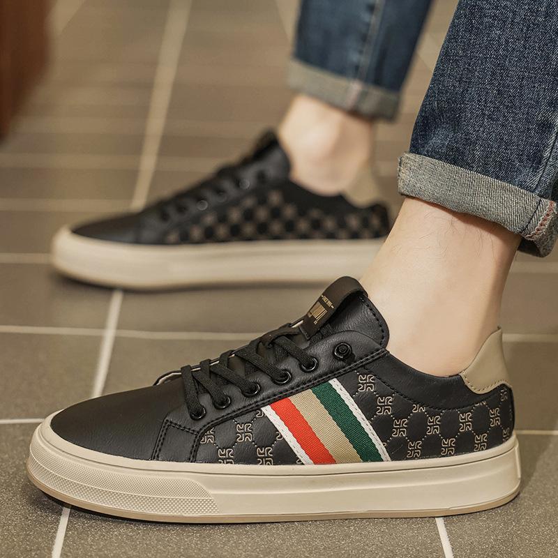 

European Station Leather One-pedal Men s Shoes Embossed Versatile Trend Leather Surface White Shoes Platform Casual Board Shoes Men 44 чёрный