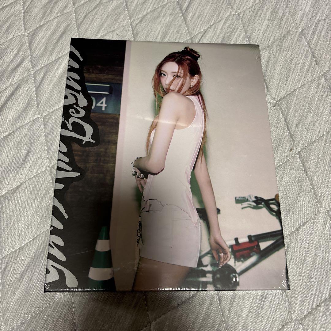 

[Б/У] Папка ITZY Юна