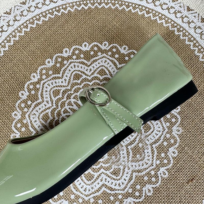 Fashion Flat Shoes for Women Spring and Autumn Shallow 2025 New Patent Leather Women's Shoes Pointed Mary Jane Retro Plus Size Flat Shoe