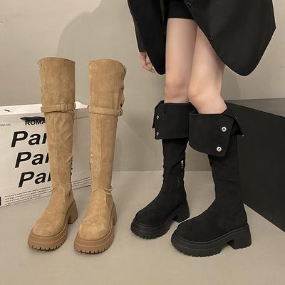 Overknee-Stiefel für Damen 2025 neuer Herbst und Winter, kleine Personen erhöhen ihre Körpergröße, und zwei tragen gefaltete Maillard-Stiefel, lange Stiefel.