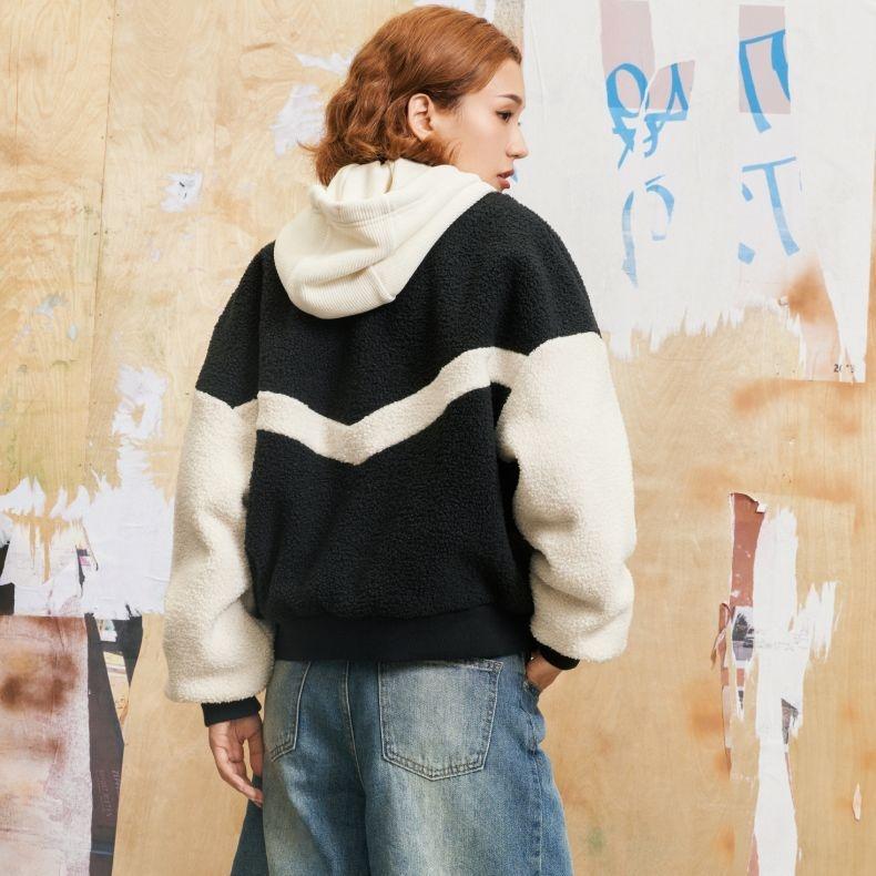 (WMNS) Converse Sherpa Varsity Jacket Asia Sizing 'Black White' Women's 10025206-A01