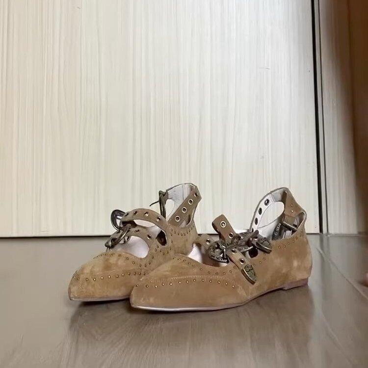 Cowhide version~ pointed flat bottom inner height increase soft leather Mary Jane shoes women's brown rivets one word with shallow mouth single shoes