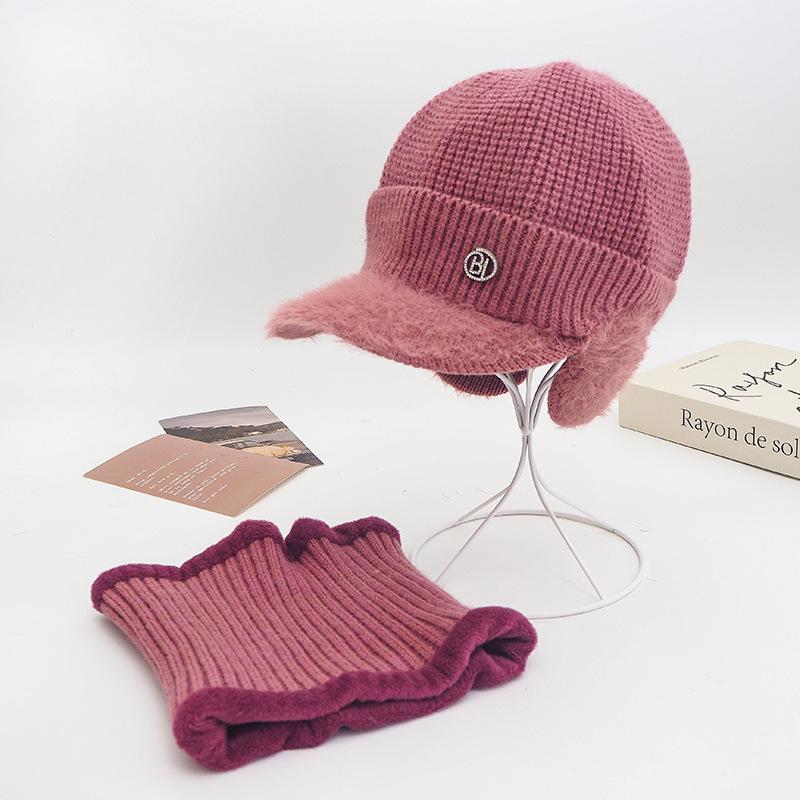 Winter Women's Hat Korean Version Warm Neck and Ear Protection Hat Outdoor Windproof Knitted Hat Scarf Two-piece Set
