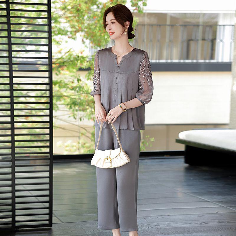 2026 Mom's Summer Mid-Sleeve Chiffon Blouse & Top Two-Piece Set for Middle-Aged and Elderly Women