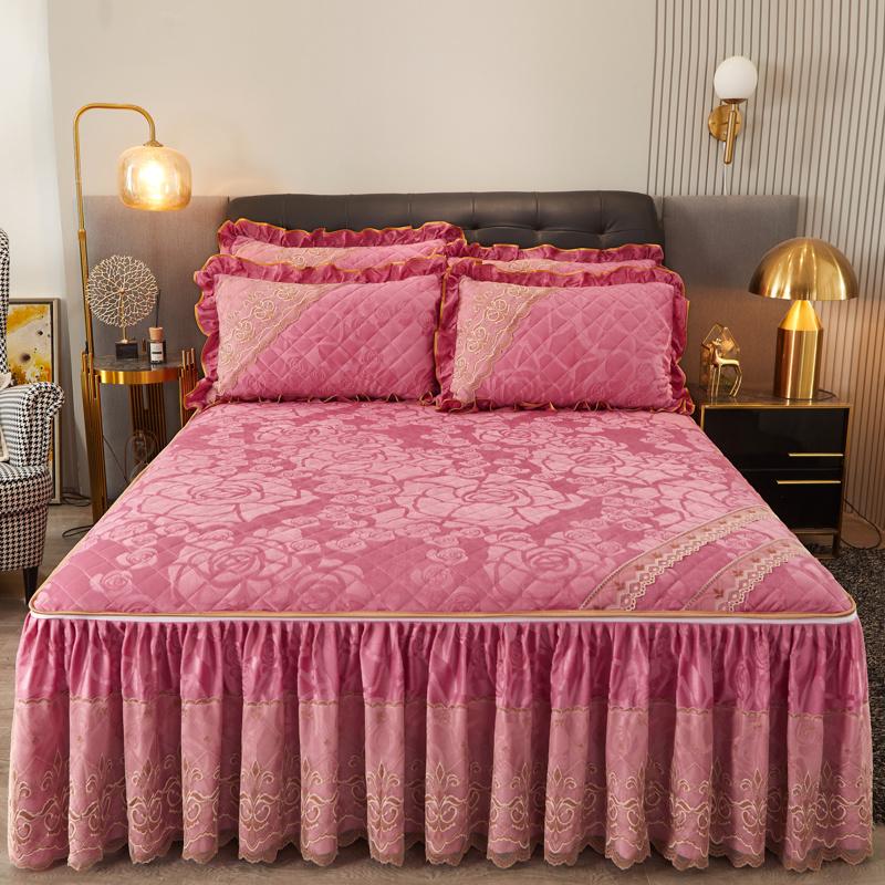 Winter Lace Velvet Fitted Sheet, Bed Skirt, Integrated Bedspread, Removable and Washable Quilted Short Plush Full-cover Plush Bed Cover