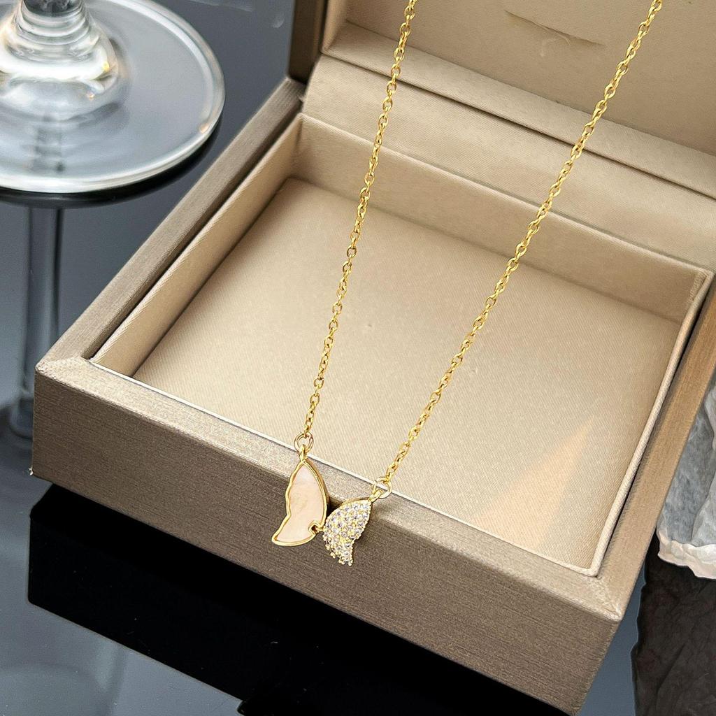 Elegant Shell Butterfly Necklace for Women - Light Luxury Titanium Steel Clavicle Chain Jewelry