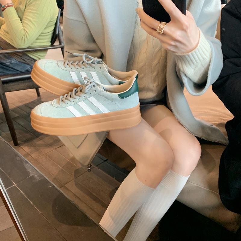 

Spring new leather color matching versatile round head casual board shoes women s thick soles increase 34