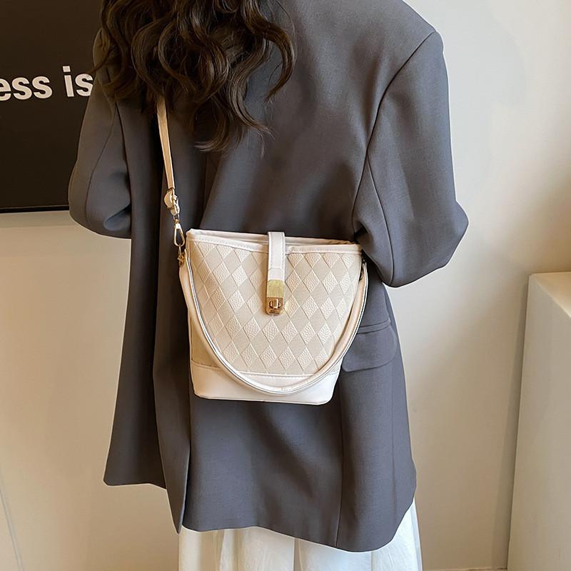 Fashionable Bucket Bag For Women 2024 Summer New Simple Casual Single Shoulder Bag