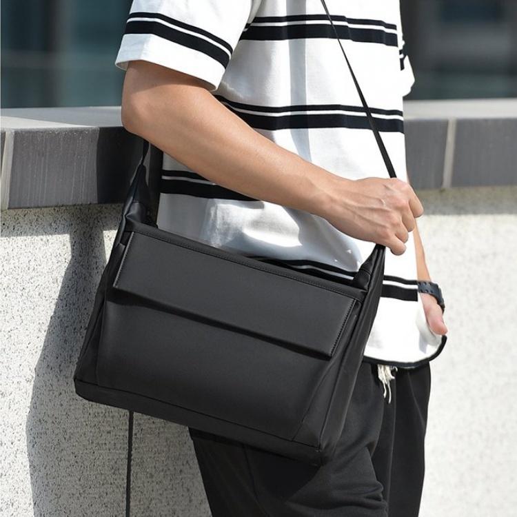 Casual Waterproof Messenger Bag Shoulder Bag