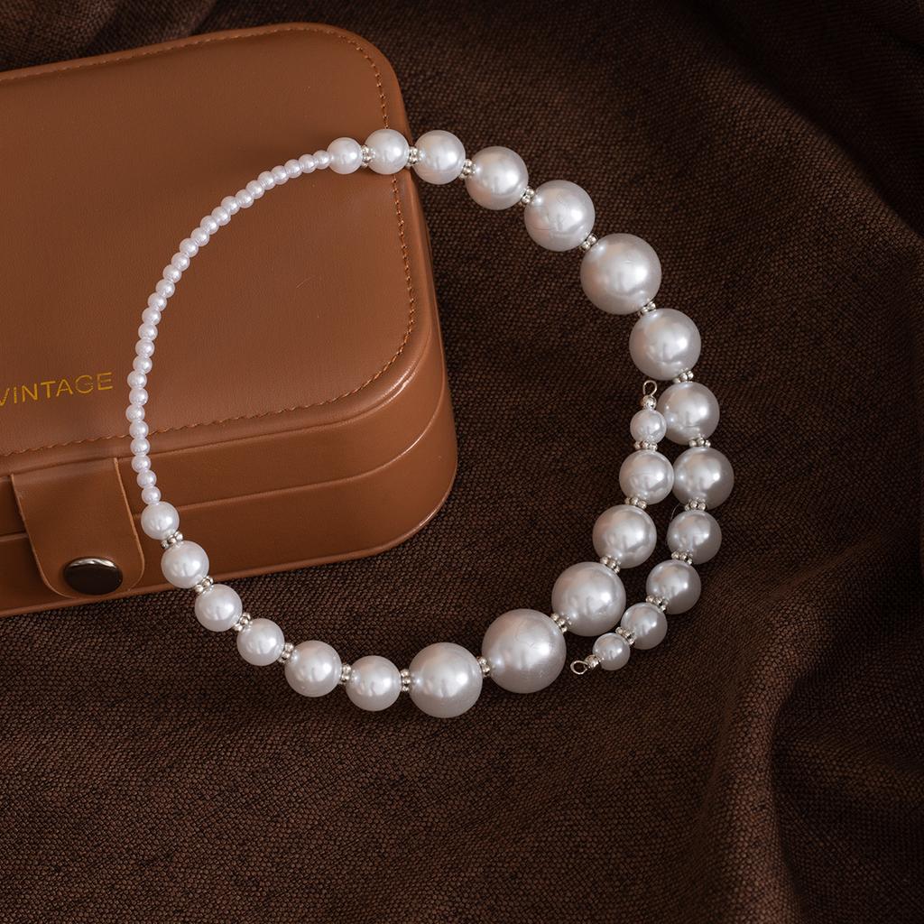Irregular Pearl Necklace Retro Exaggerated Design Sense Collarbone Chain Light Luxury High-End Jewelry Sweater Chain