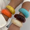 Ingemark 5 Farben Vintage Harz Acryl Offene Manschette Armreifen für Damen am Handgelenk Boho Klobige Armbänder Y2K Partner Schmuck Geschenk