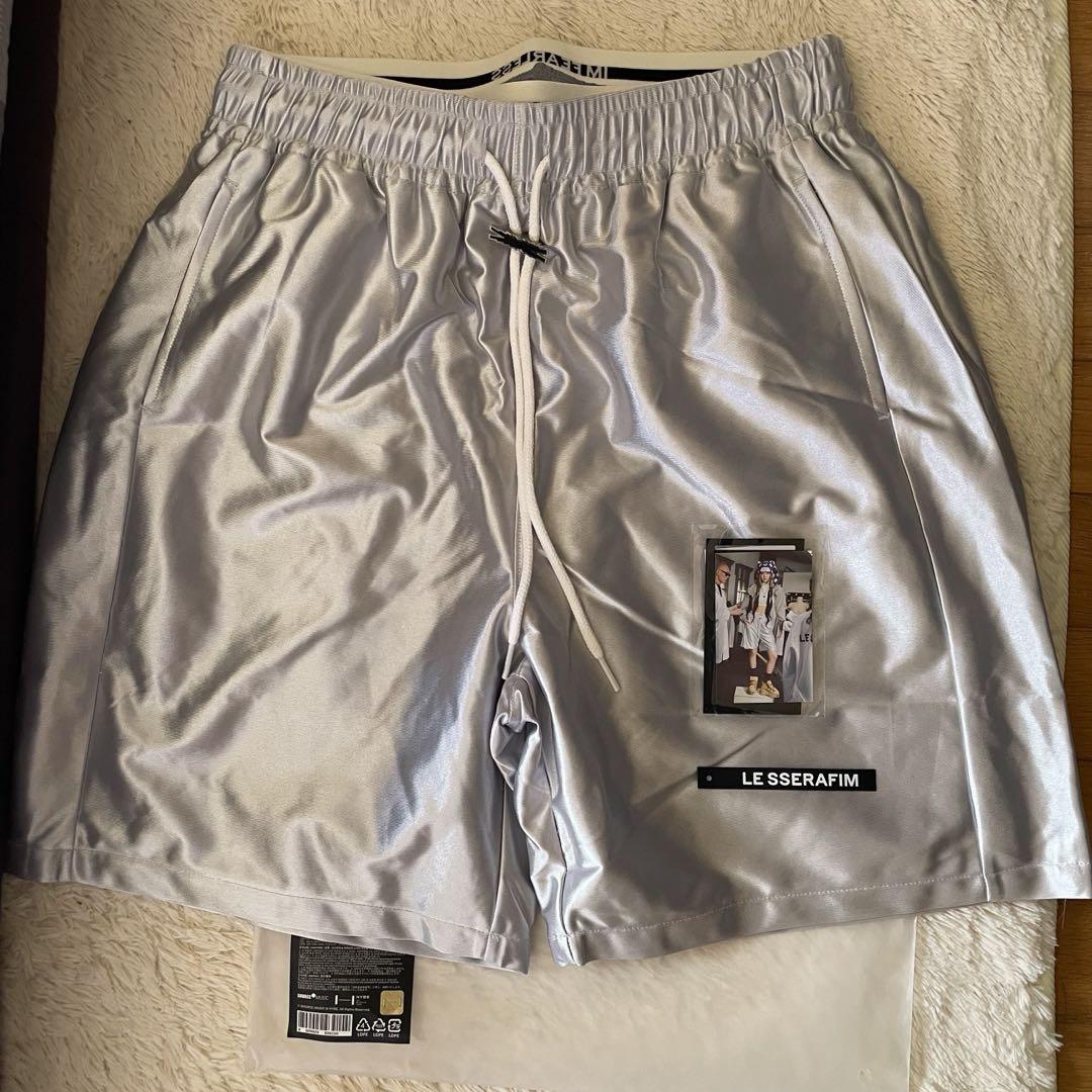 

[USED] LE SSERAFIM Shorts, Size M