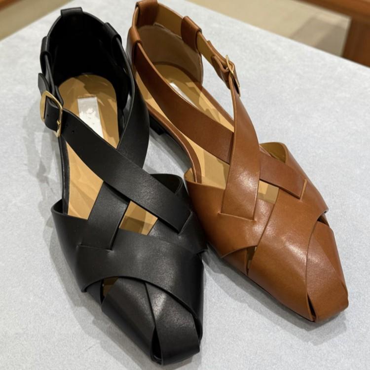 

Spring and summer fashion black French retro woven pointed leather versatile bag head Roman sandals women 40 чёрный