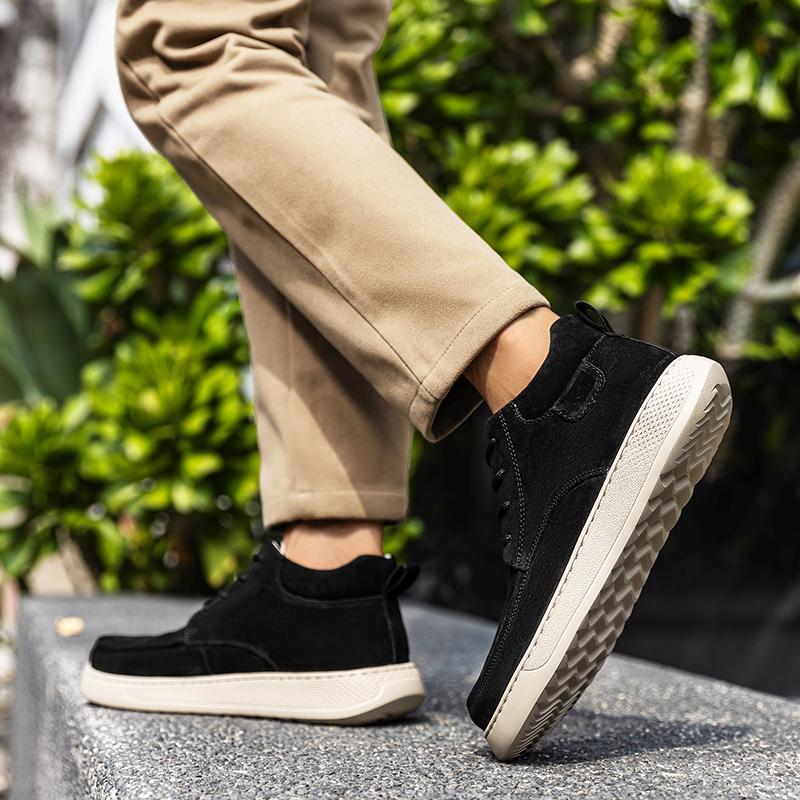 Classic Men Casual Shoes Stylish Mid Top Skateboard Footwear Leisure Walk Man Tenis Masculino All-match Vulcanize Shoes Sneakers