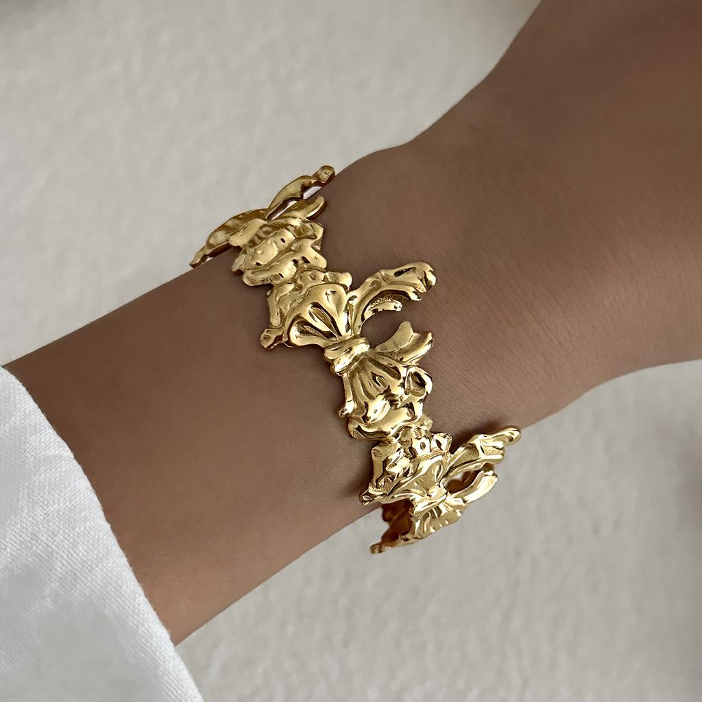 Stainless Steel Exaggerated Wide Cuff Bangle for Women Gold Color Flower Butterfly Leaves Sun Geometric Bracelet Party Jewelry