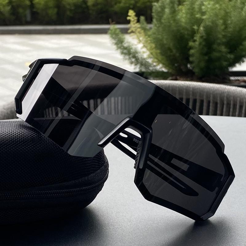 

Cycling Sunglasses Men Women Anti-Ultraviolet Outdoor Sports Shades Hiking Climbing MTB Large Frame Oversized Goggles 1PC