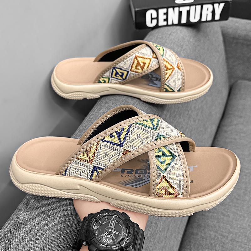 Men Slippers Indoor Outside Street Beach Style Non-slip Platform Casual Modern Slippers Summer Flat with Platform Shoes