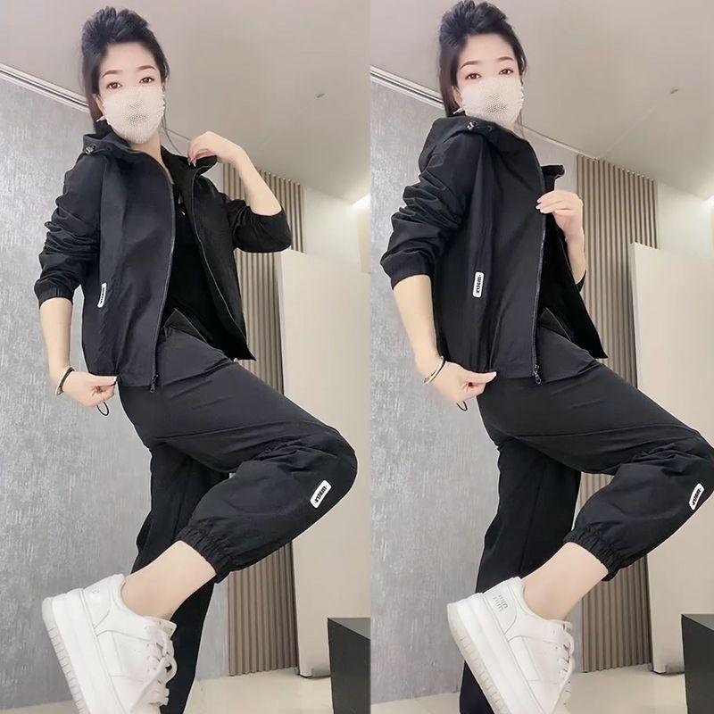 

Spring 2026 Elegant Women s Loose Two-Piece Suit Set - Plus Size, Age-Reducing, Casual & Slimming Design S (suggested 38-45 kg)
