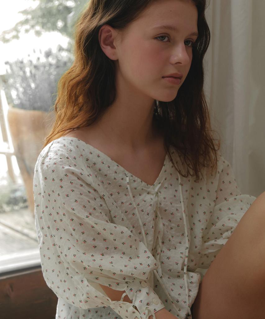 MURMURE Alice Lace-Up Two-Way Blouse_Alice Blouse
