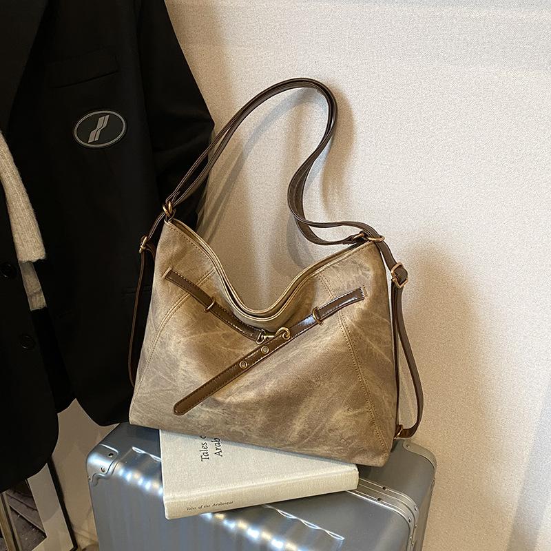 Autumn and Winter Retro Large-capacity Bag Women's New High-end Single Shoulder Crossbody Tote Bag Backpack