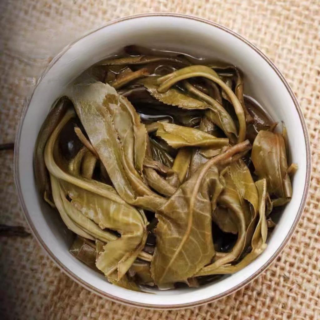 Premium Quality Yunnan Teng Tiao Loose Leaf Raw Pu'er Tea 500g Healthy Drink