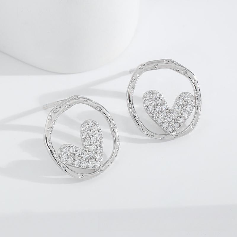 

Серьги-гвоздики Love из розового золота с четырьмя лепестками клевера в форме сердца в стиле барокко, украшенные бриллиантами