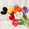 Gehäkelte Tulpe mit Stiel Blatt Handgefertigt Strickblume Ornament Garn Florale Dekoration Muttertag Geburtstag Weihnachtsgeschenk