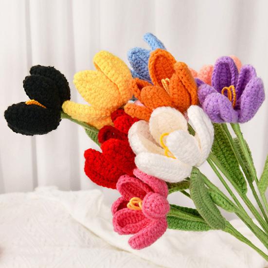 Gehäkelte Tulpe mit Stiel Blatt Handgefertigt Strickblume Ornament Garn Florale Dekoration Muttertag Geburtstag Weihnachtsgeschenk