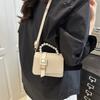 Sommer neu schöne exquisite Perle tragbare Mini-Tasche einfarbige Schulter Umhängetasche kleine quadratische Tasche Frauen