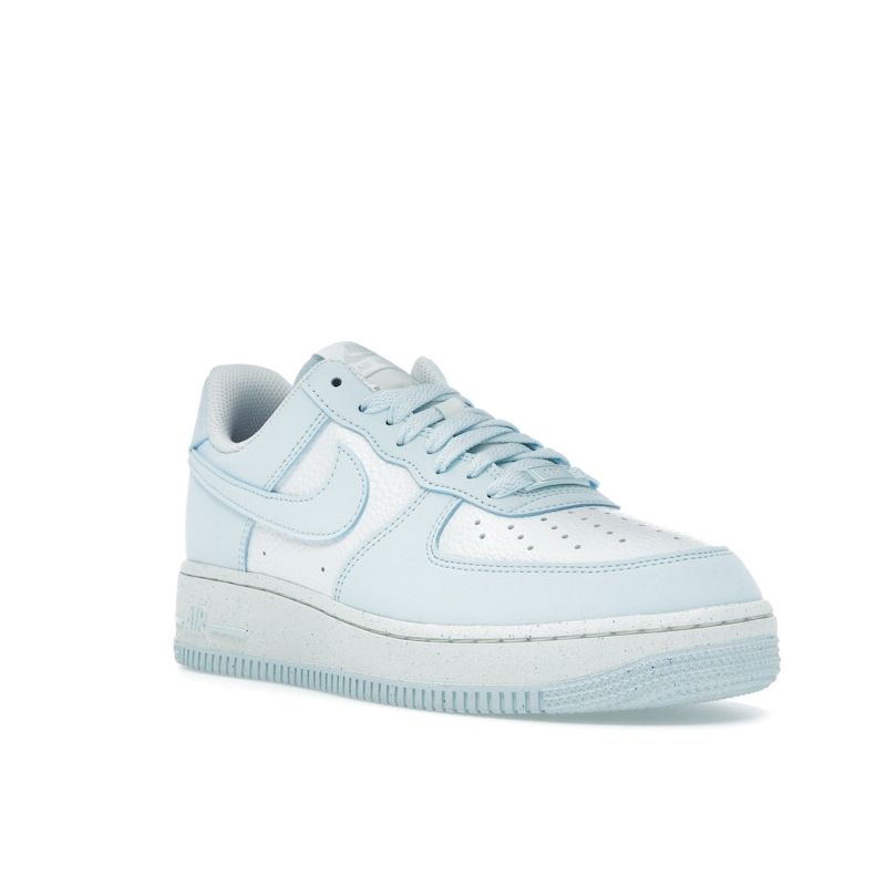 Nike Baskets Air Force 1 Low 07 Next Nature Bleu Glacier pour Femmes Blanc Sommet Voile HF5385-400