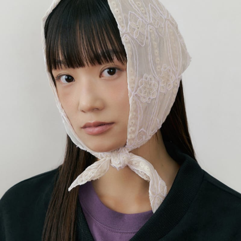 REORG REF FLOWER PATTERN SCARF IVORY